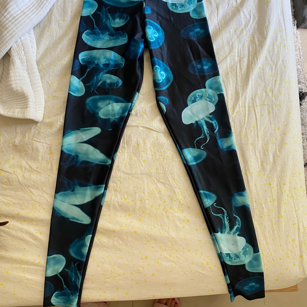 Black milk jelly fish leggings. Worn once.